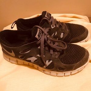 Nike running shoes black grey and white